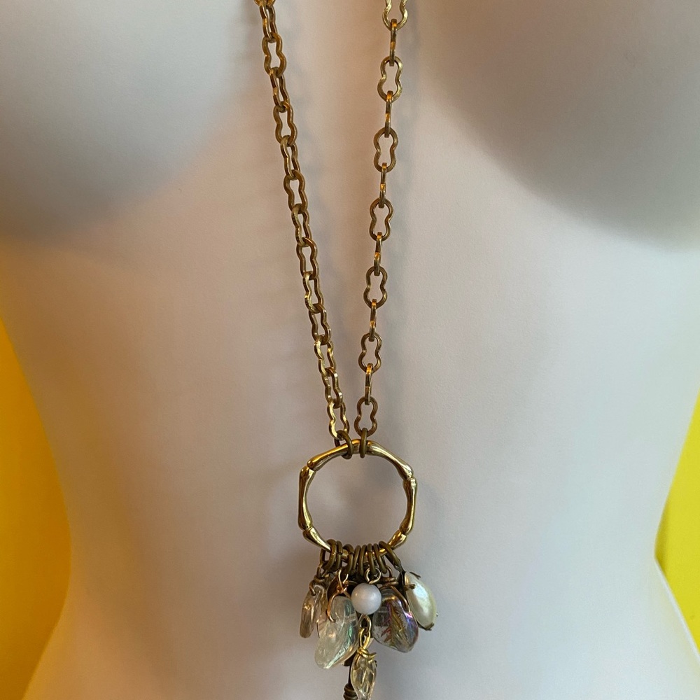 Long gold charm recycled necklace - Picture 9 of 10